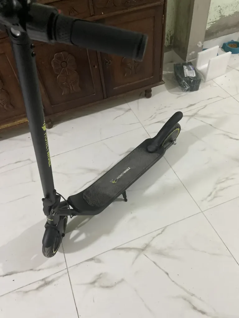 HONEYWHALE Patinete Eléctrico M1 Lite 500W Negro-Amarillo Plegable con Bluetooth y LED photo review