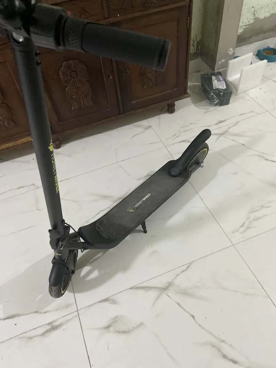 HONEYWHALE M1 Lite Patinete Eléctrico 500W Negro-Amarillo Plegable con Bluetooth y LED photo review