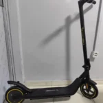 HONEYWHALE Patinete Eléctrico M1 Lite 500W Negro-Amarillo Plegable con Bluetooth y LED photo review
