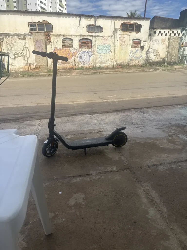 HONEYWHALE Patinete Eléctrico M1 Lite 500W Negro-Amarillo Plegable con Bluetooth y LED photo review