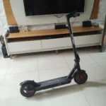 HONEYWHALE Patinete Eléctrico M2 Pro 500W Plegable 8,5" Blanco con Bluetooth y LED photo review