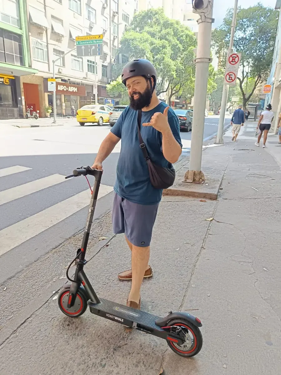 HONEYWHALE M2 Pro Patinete Eléctrico 500W Plegable 8,5" Blanco con Bluetooth y LED photo review