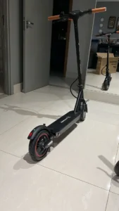 HONEYWHALE E9T Patinete Eléctrico Plegable Amarillo em Liga de Aluminio con Bluetooth y Luz LED photo review