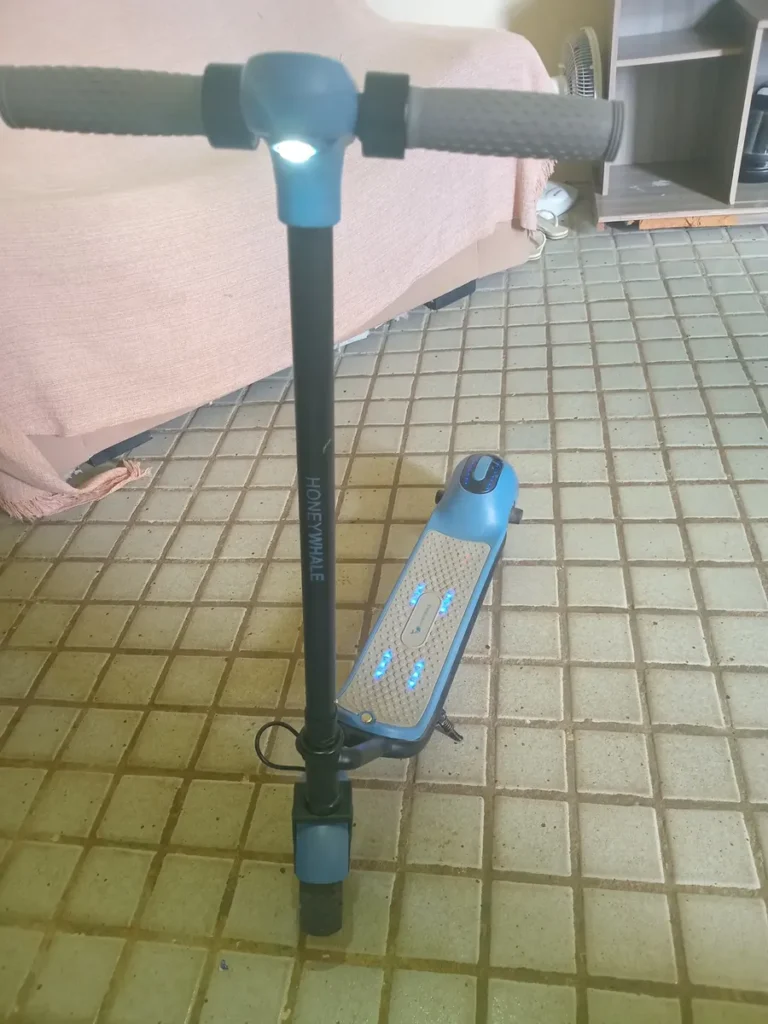 Honeywhale E2 - Patinete Eléctrico Infantil Rosa con Bluetooth photo review