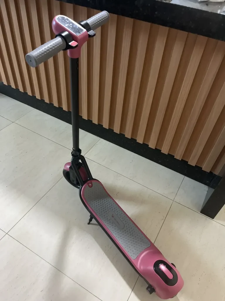 Honeywhale E2 - Patinete Eléctrico Infantil Rosa con Bluetooth photo review
