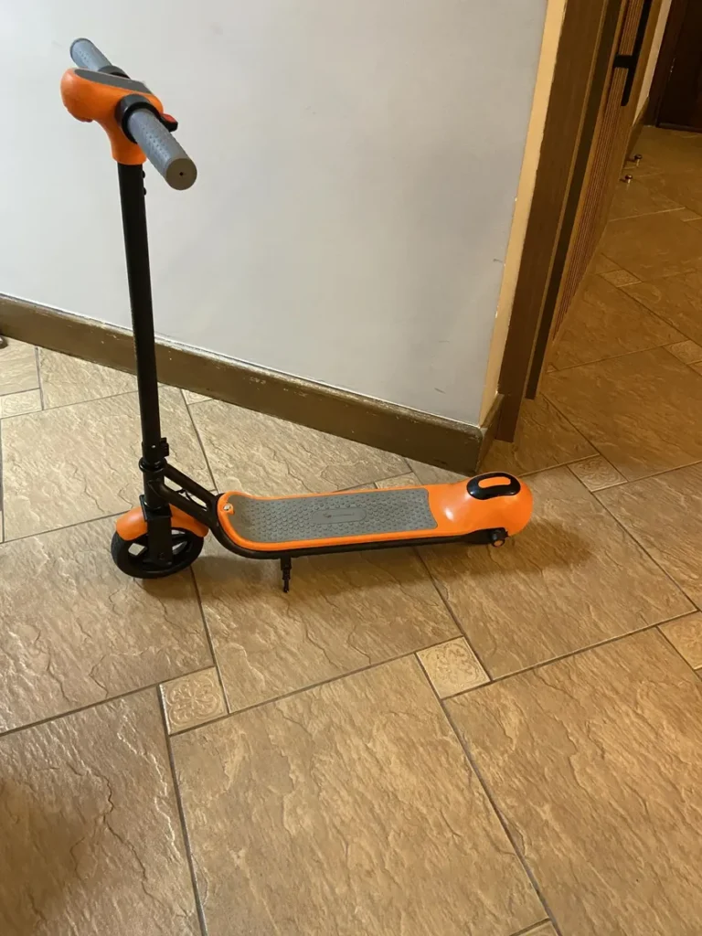 Honeywhale E2 - Patinete Eléctrico Infantil Rosa con Bluetooth photo review